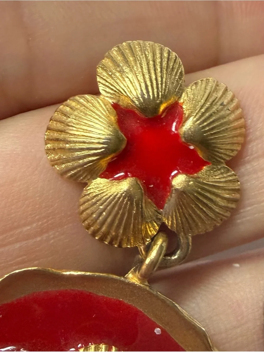 Vintage Red Enamel Matte Goldtone Seashell Shells Dangle Statement Earrings